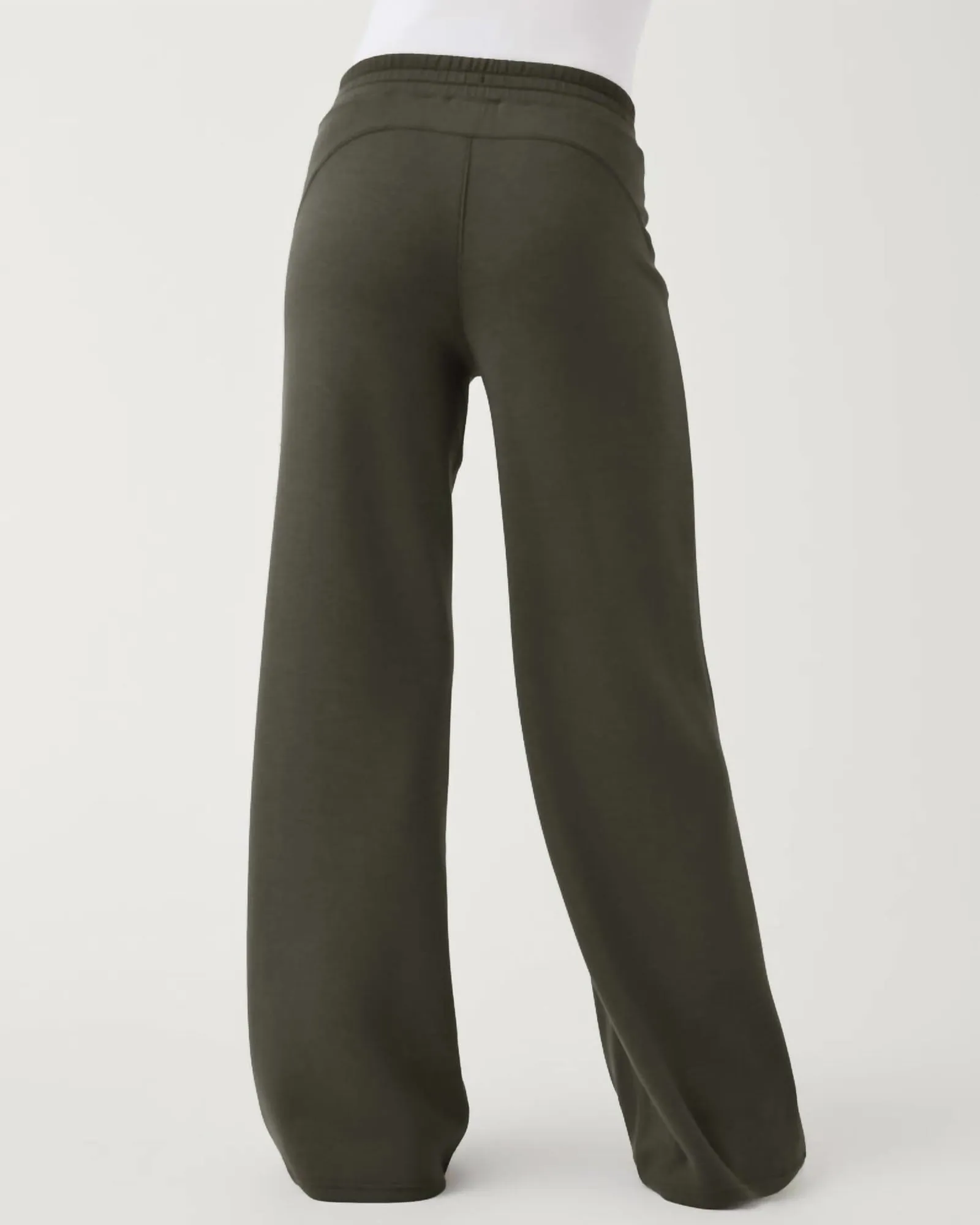 Airessentials Wide Leg Pants in Dark Palm | Dark Palm