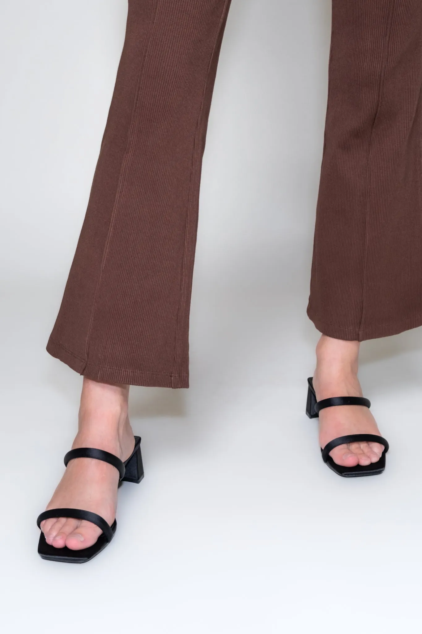 Annie Cropped Stretch Flares