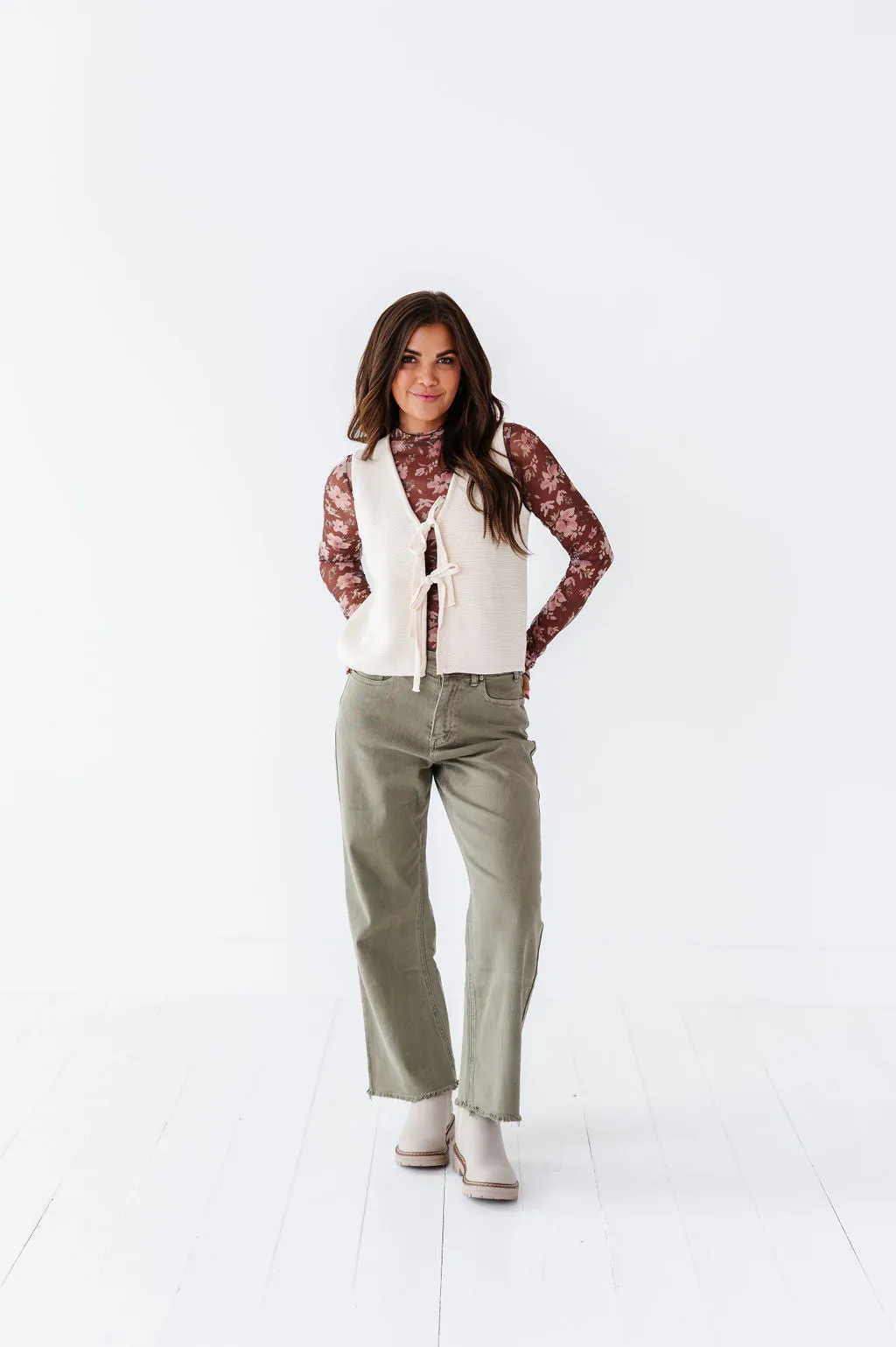 Chandler Wide Leg Jeans in Olive