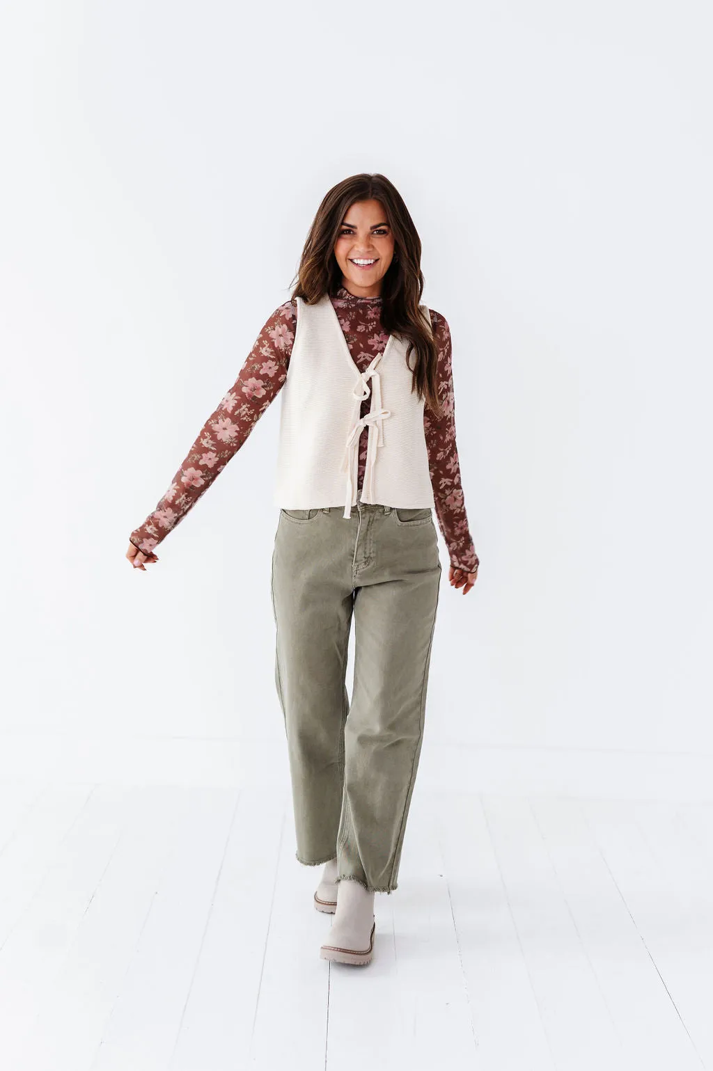 Chandler Wide Leg Jeans in Olive