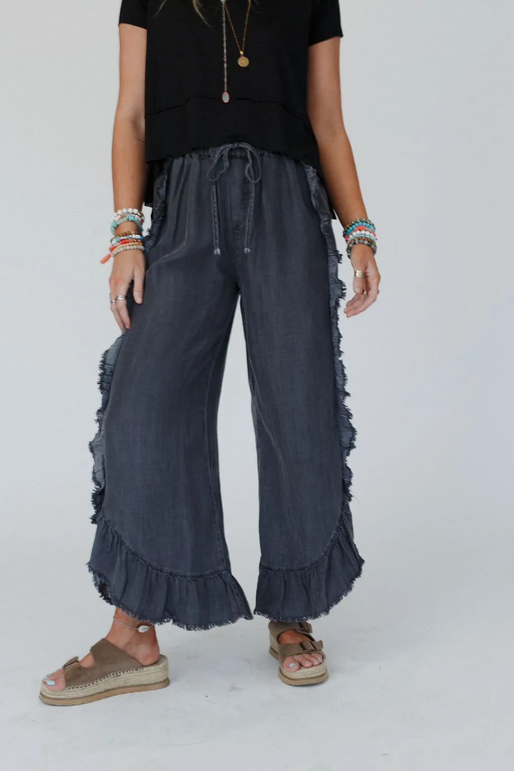 Drift Wave Ruffle Wide Leg Pants - Black