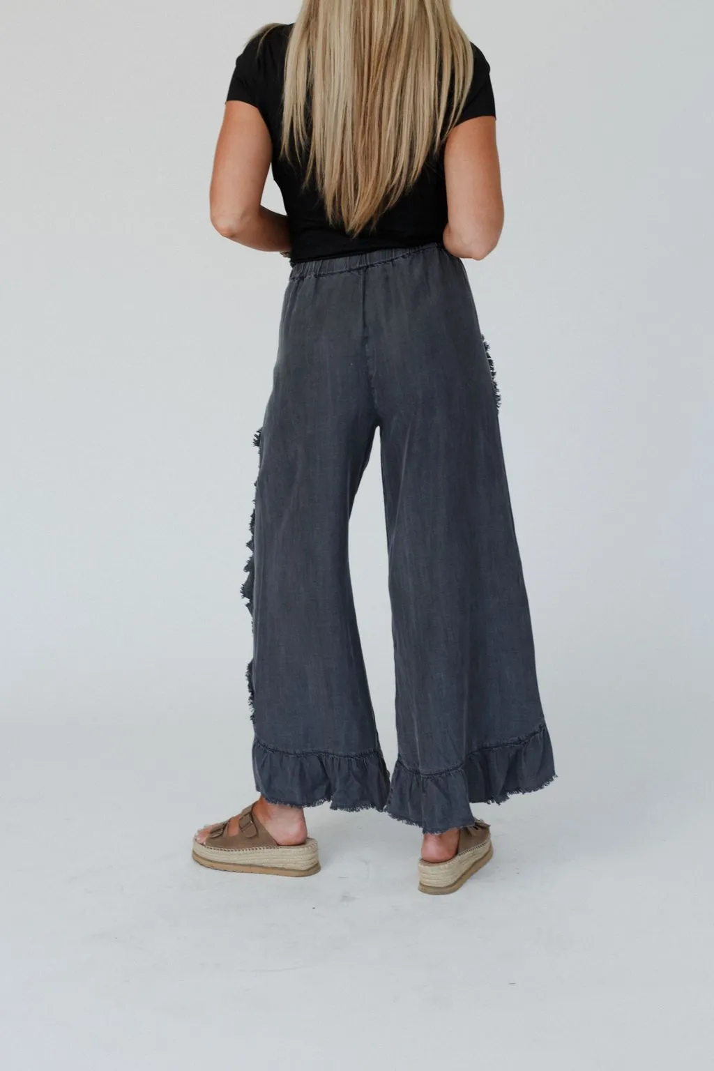 Drift Wave Ruffle Wide Leg Pants - Black