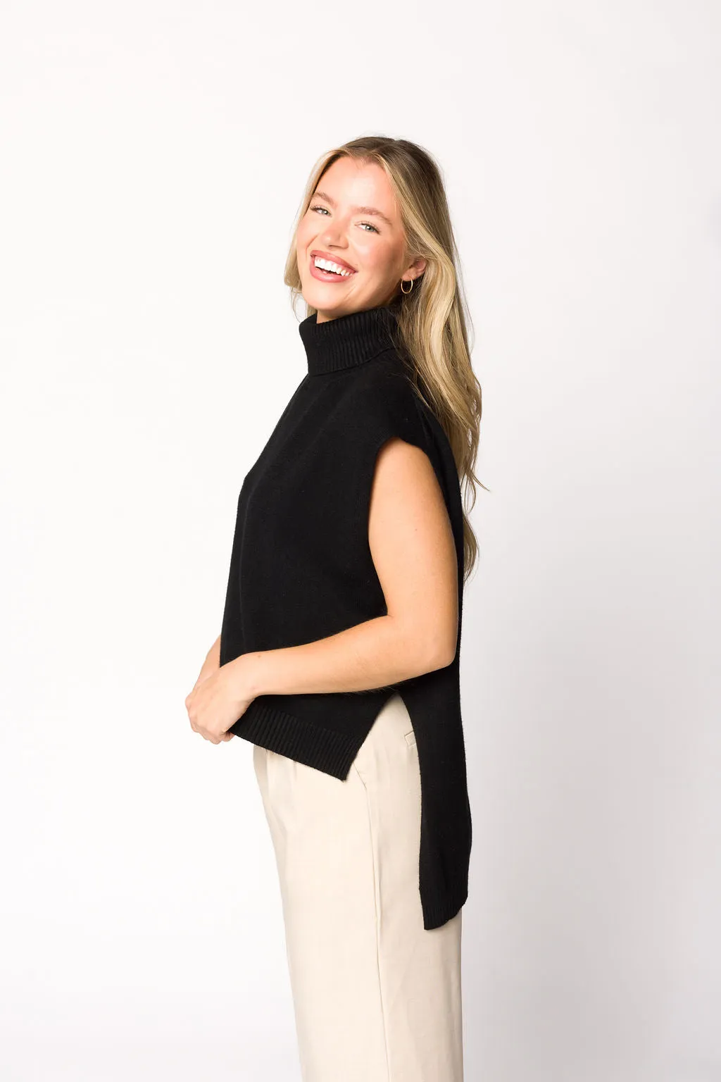 Kat High-Low Turtleneck Sweater in Black