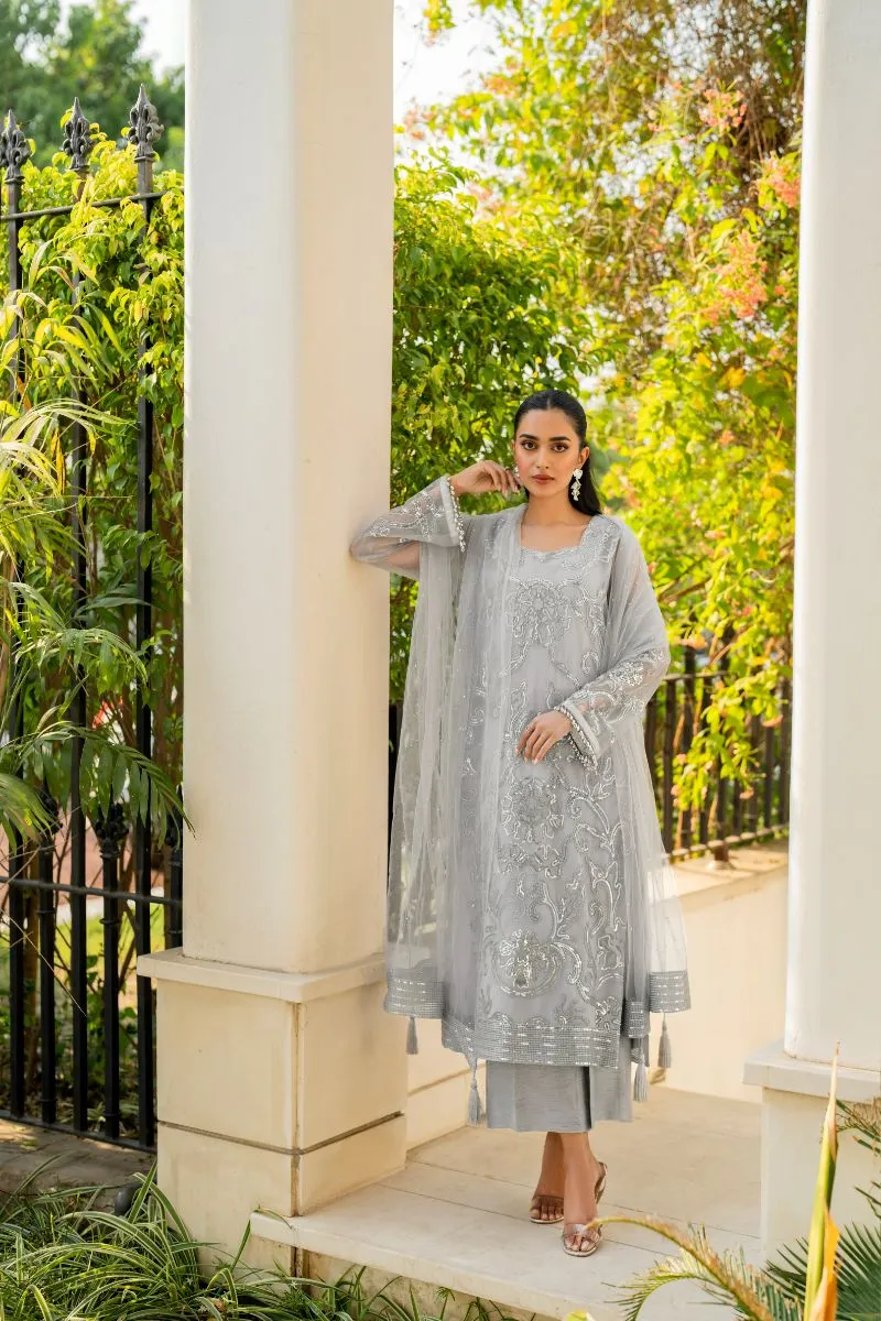 Natasha Kamal - Ellie - grey sequins - Net lined with crepe de chin - 3 Piece