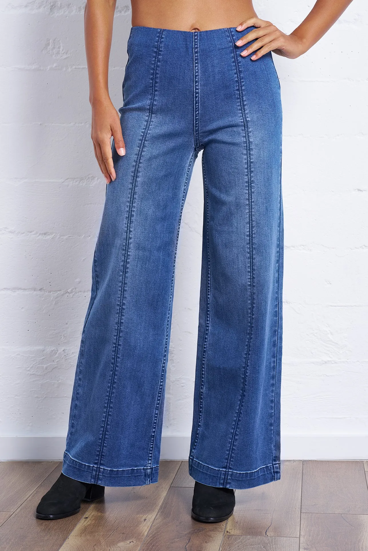 Wide Leg Stretch Jean